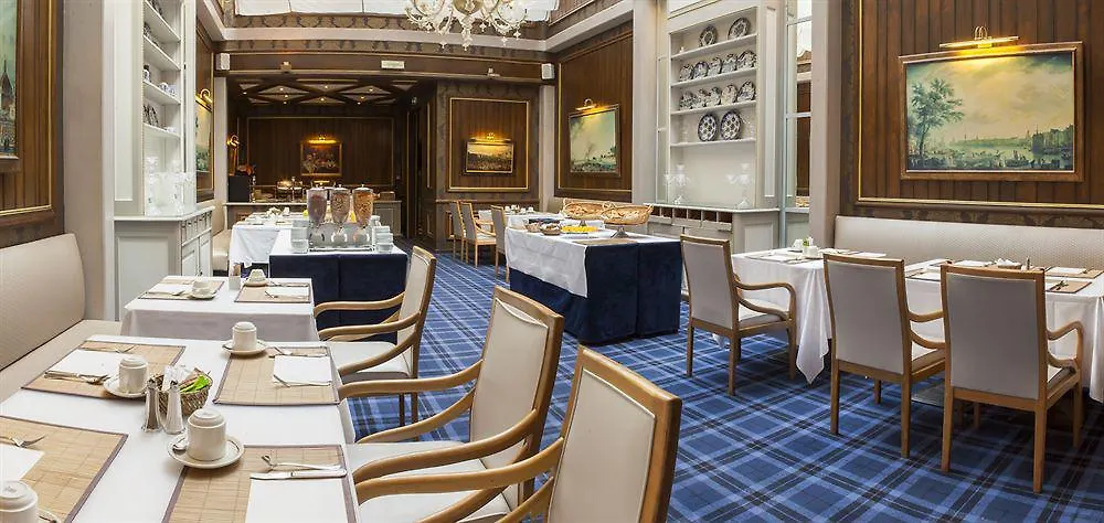 Hotel Royal Garden Champs-Elysees Paris