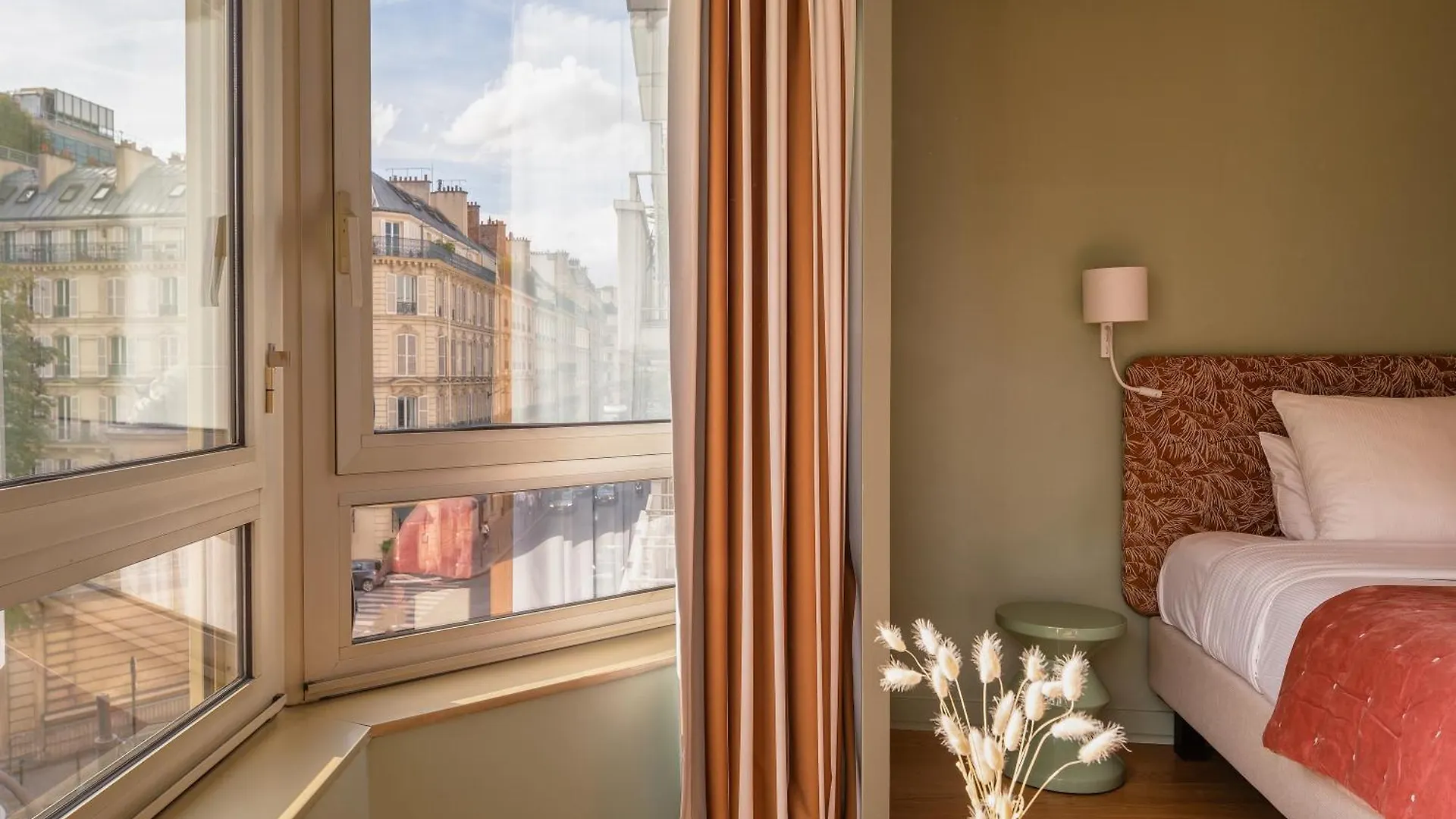 **** Hotel Royal Garden Champs-Elysees Paris France