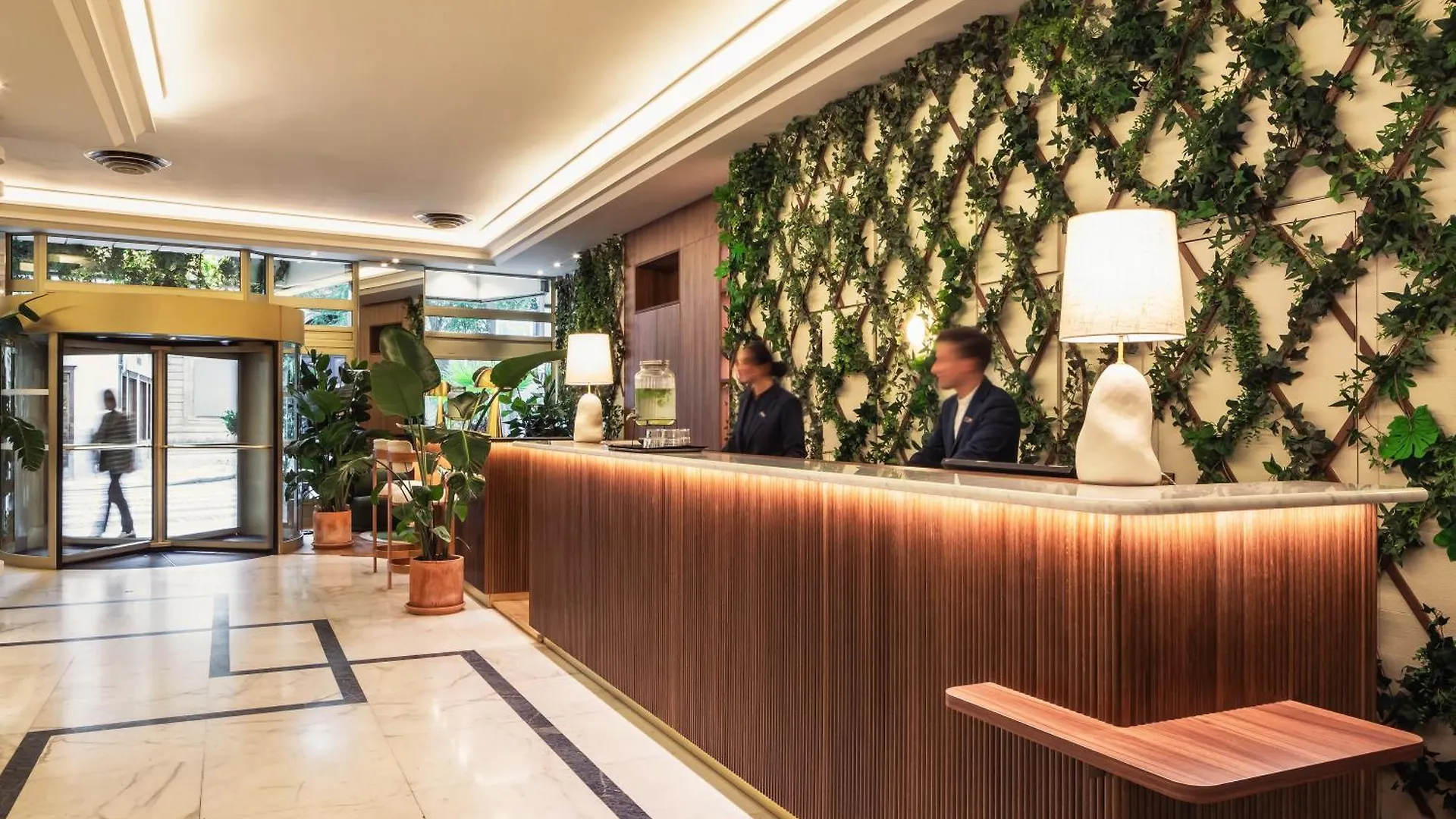 Hotel Royal Garden Champs-Elysees Paris
