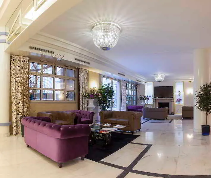 **** Hotel Royal Garden Champs-Elysees Paris France